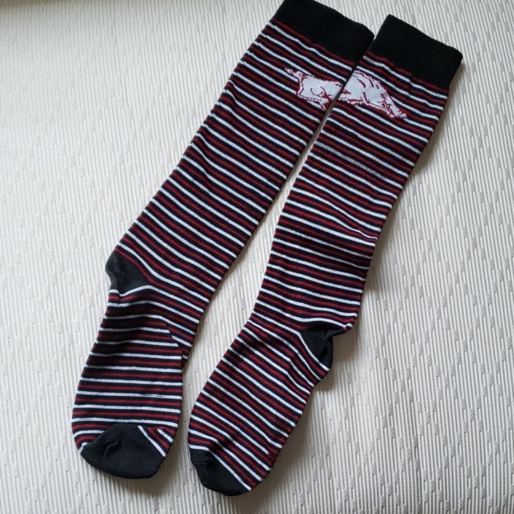 New Arkansas Razorbacks socks - Picture 2 of 5